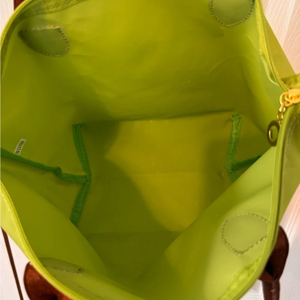 Stylish LimeGreen Nylon Tote Bag Brown Faux Leather Handles NWTS lightweight - Picture 4 of 10